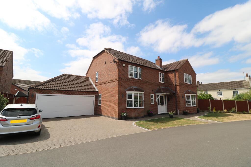 Main image of property: Craigievar, 1 Paddock Close, Epworth, DN9 1FR
