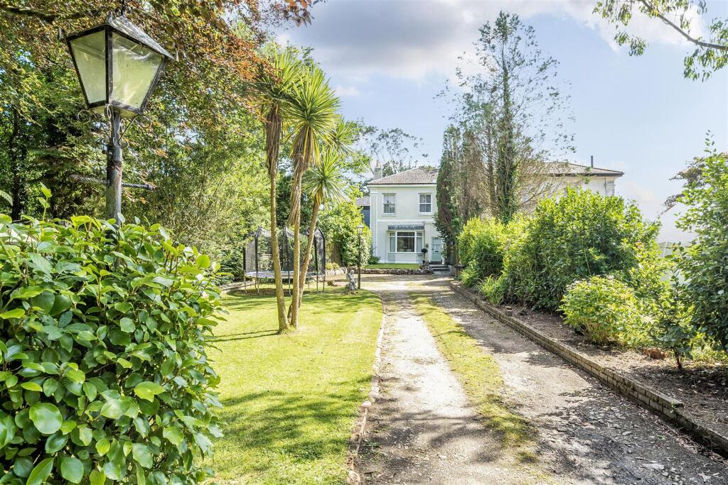 3-bed house on Stithians, £375,000