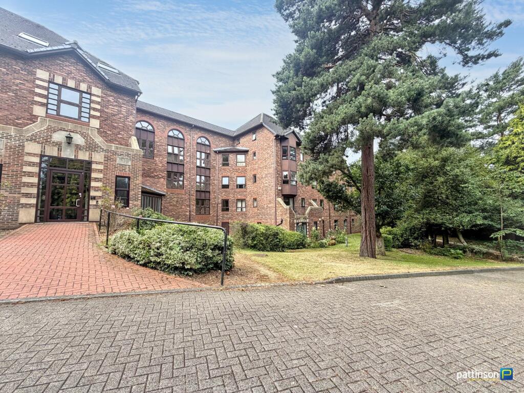 Main image of property: Cloister Garth, South Gosforth, Newcastle upon Tyne, Tyne and Wear, NE7 7LW