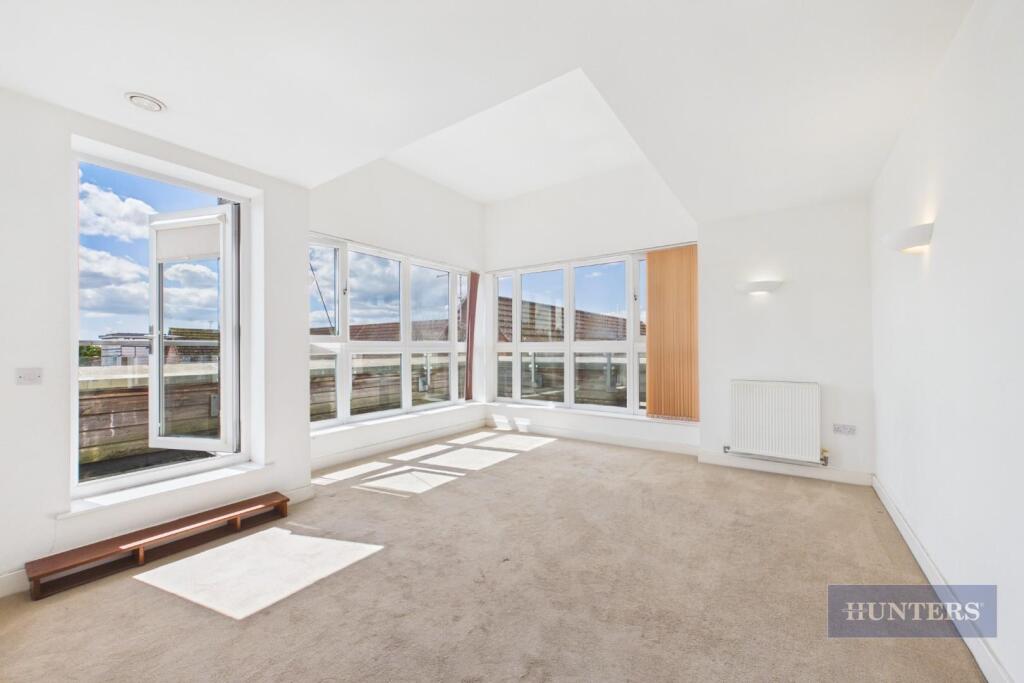Apartment in Southampton - More