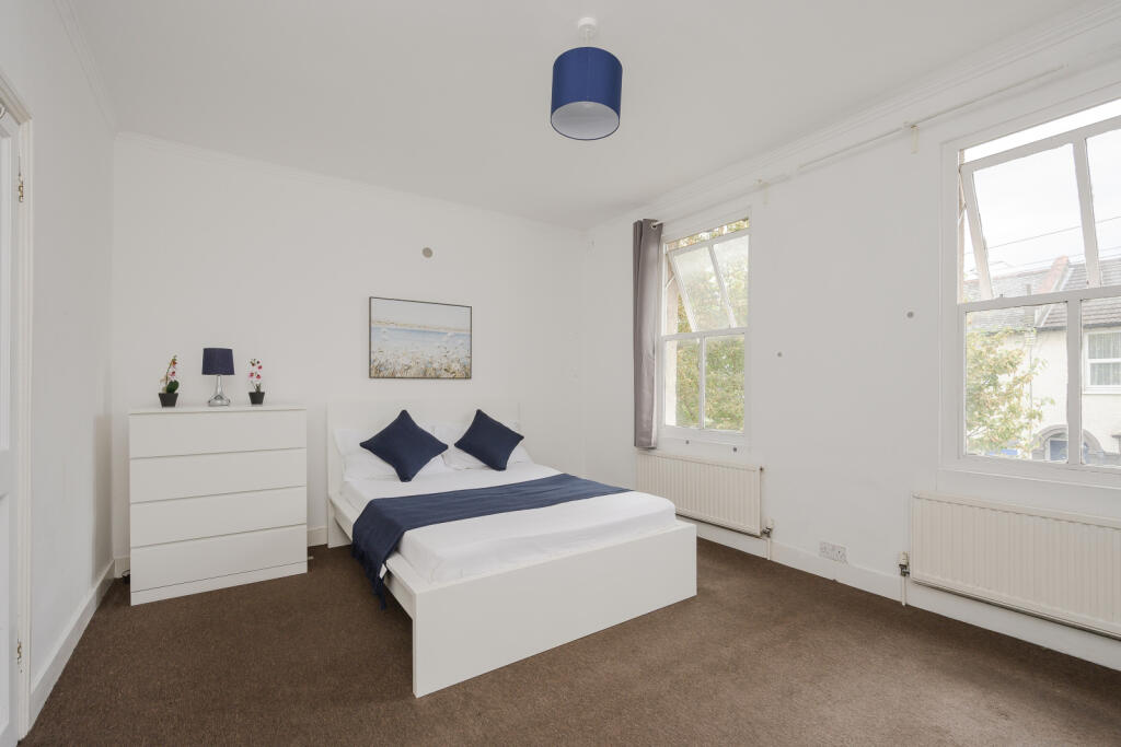 House in London - View 4