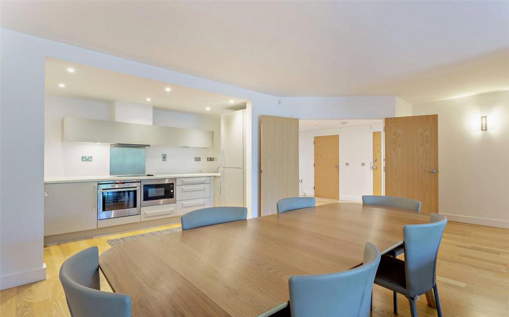 Apartment in Cambridge, The Willows, Chesterton - View 3
