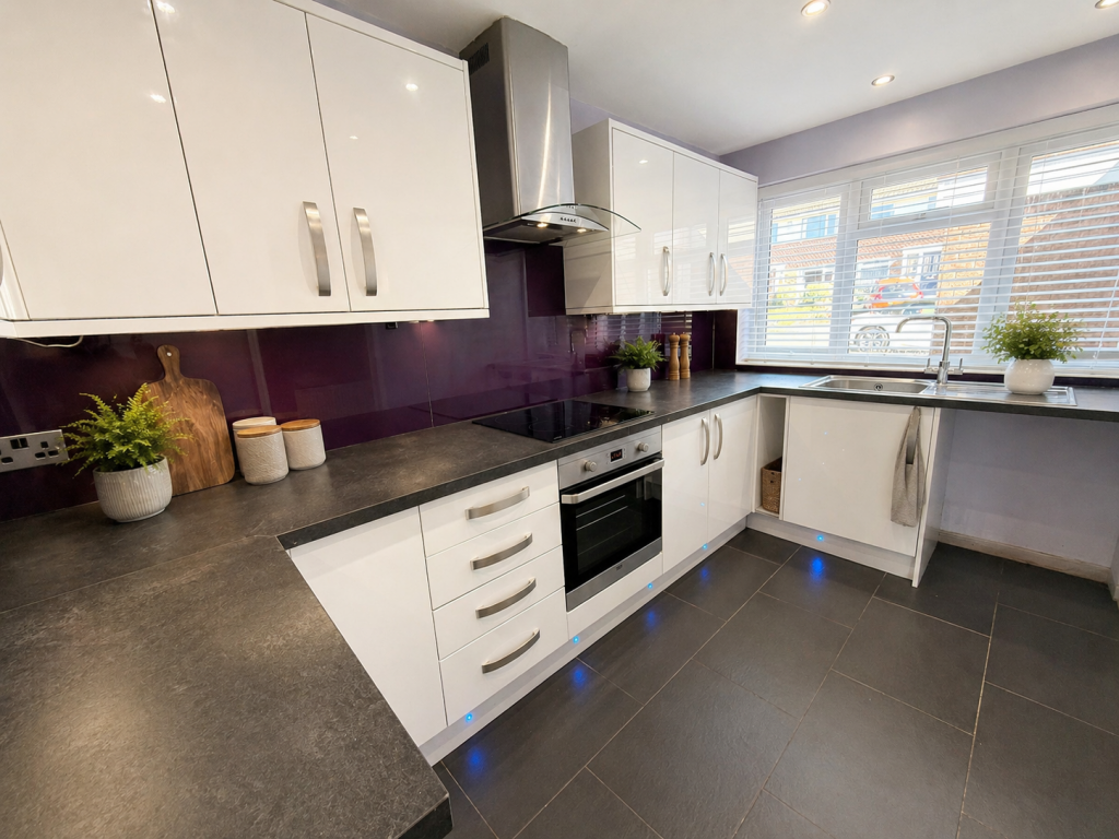 House in Solihull, West Midlands - View 3