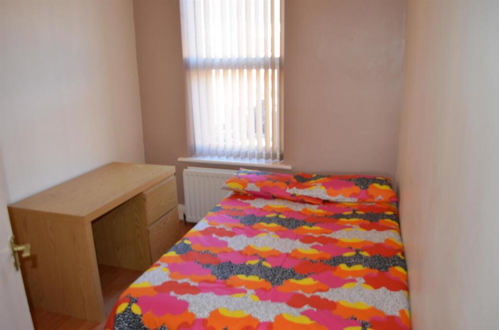 3 bedroom house share for rent