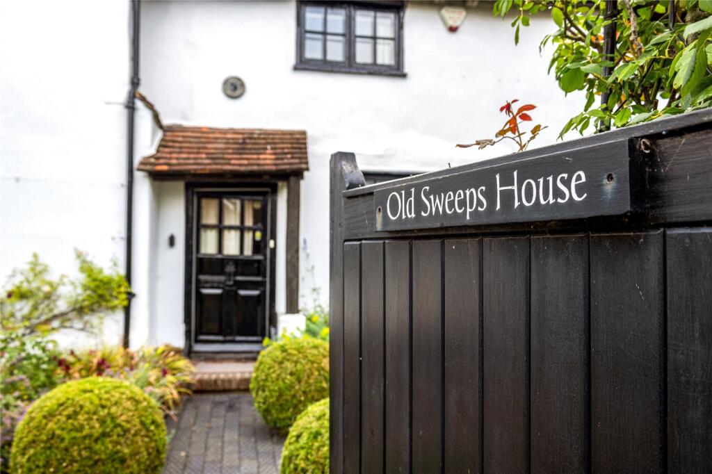 Main image of property: Slipshoe Street, Reigate, Surrey, RH2