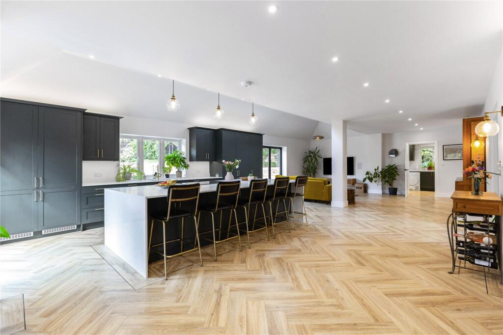 Additional image 3 of Reynards Road, Welwyn, Hertfordshire, AL6