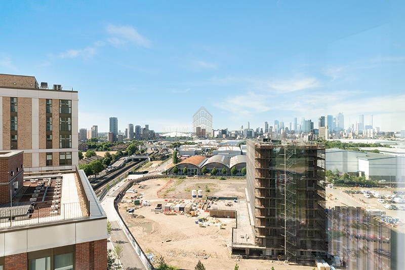 Apartment in London, TwelveTrees Park, West Ham - View 3