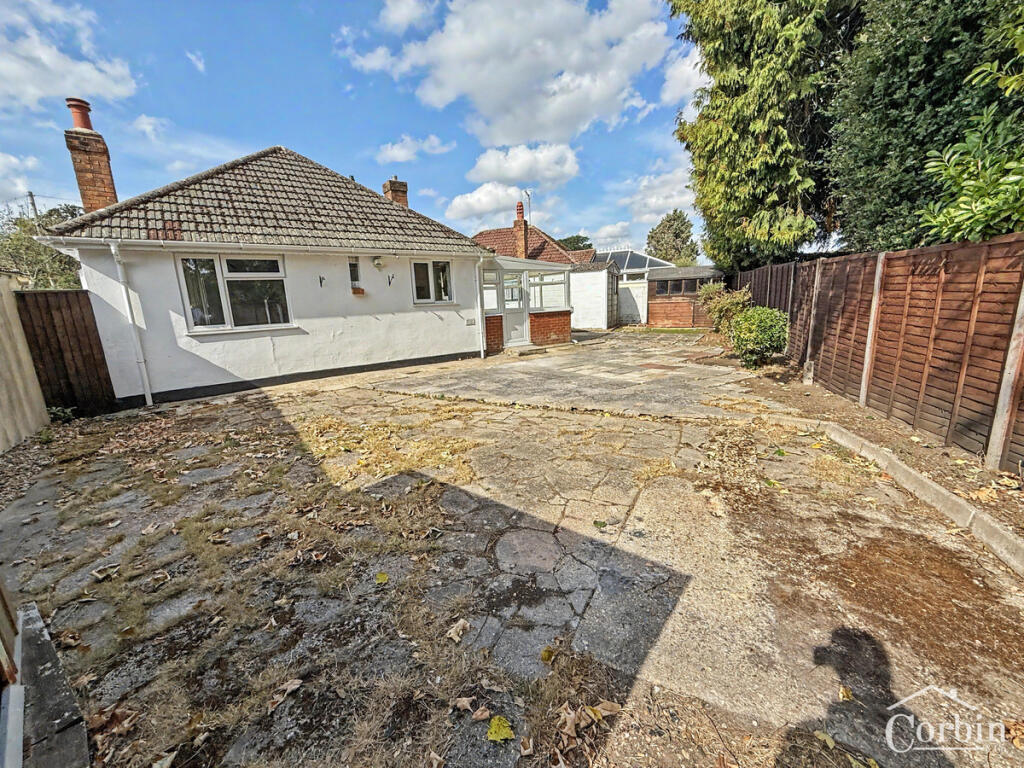 House in Kinson, Ensbury, Bournemouth - View 2