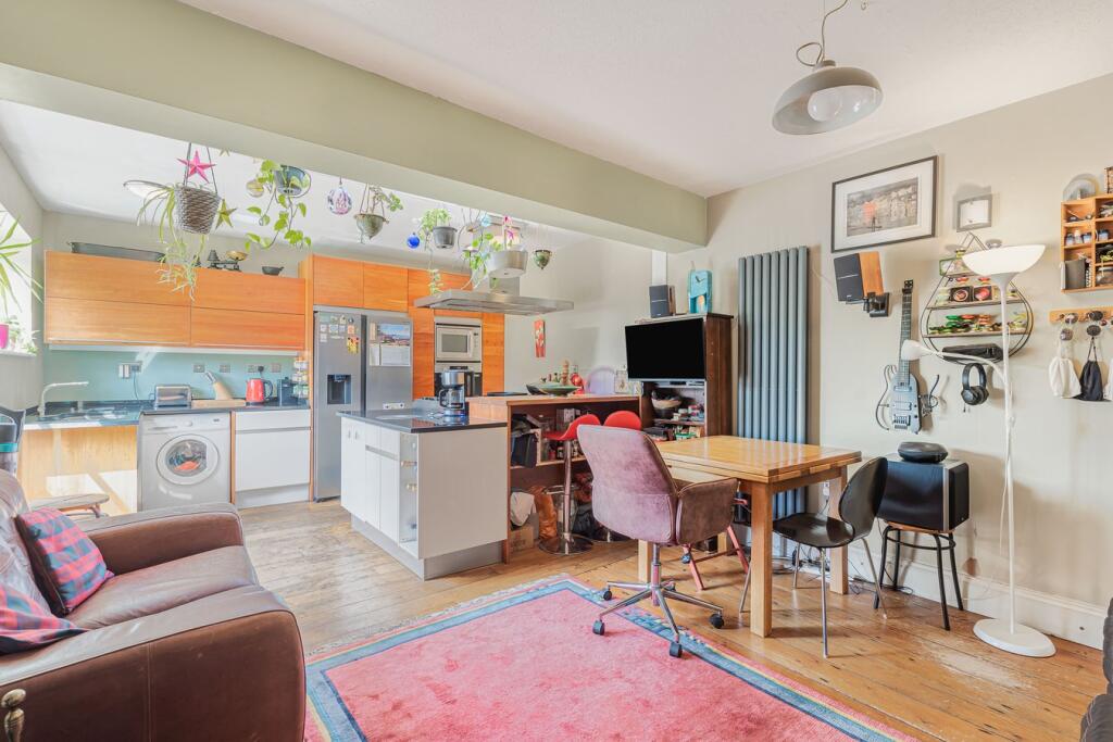 House in Stroud, Rodborough - View 3