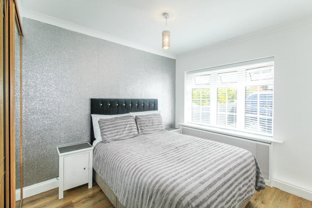 House in Southend-on-Sea - View 4