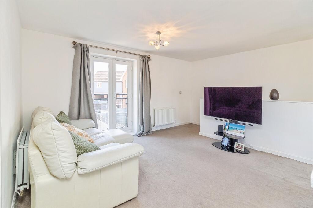 House in Milton Keynes, Great Linford - View 5