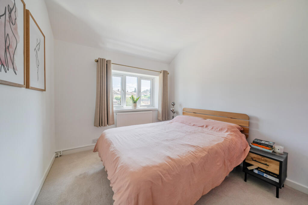 House in Slough - View 5