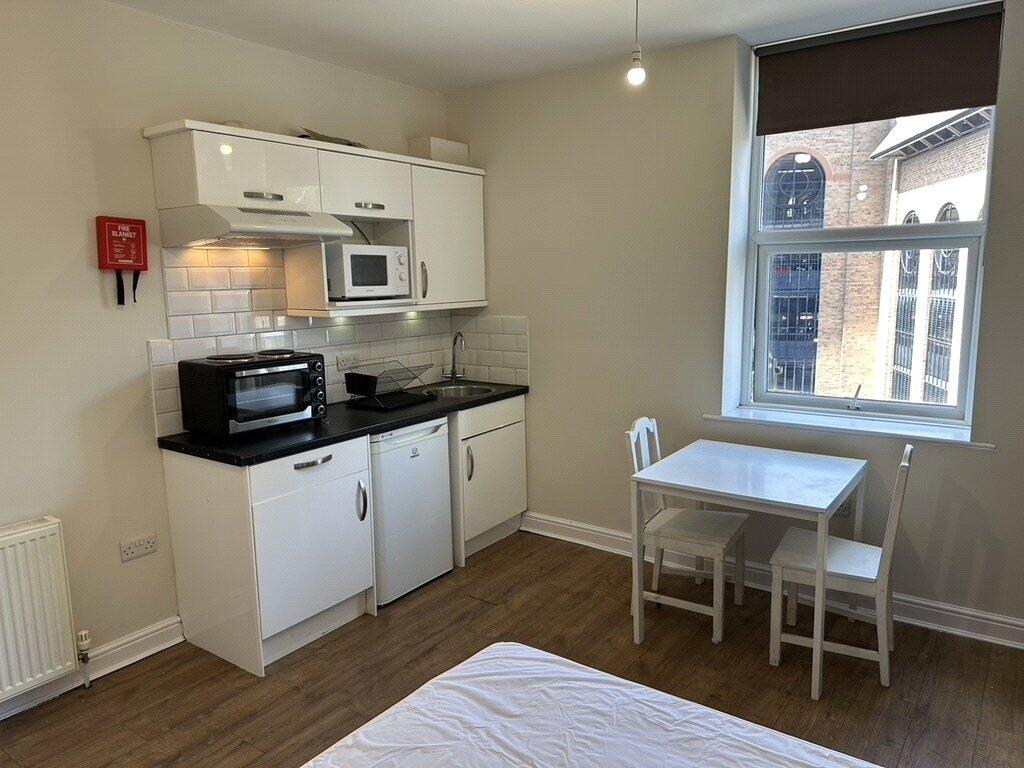 East Parade, Harrogate, North Yorkshire, HG1 photo 2