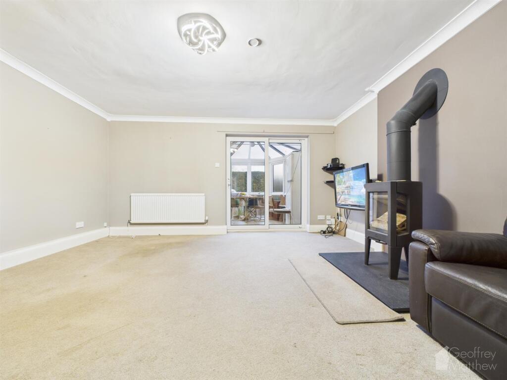 House in Stevenage - View 2