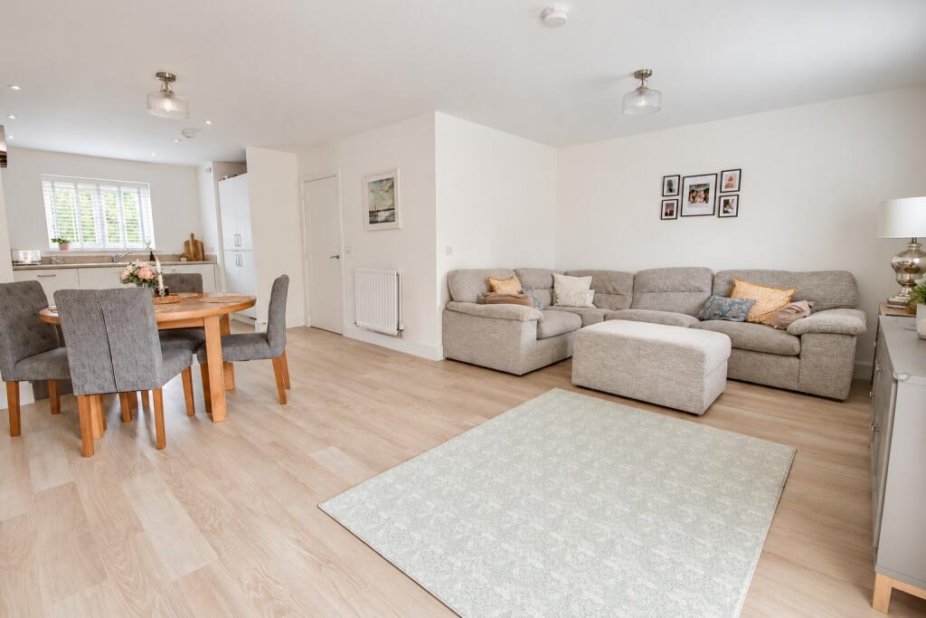 House in Southampton - View 2