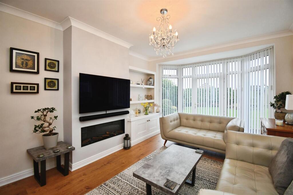 Four Acre Close, Kirk Ella photo 2