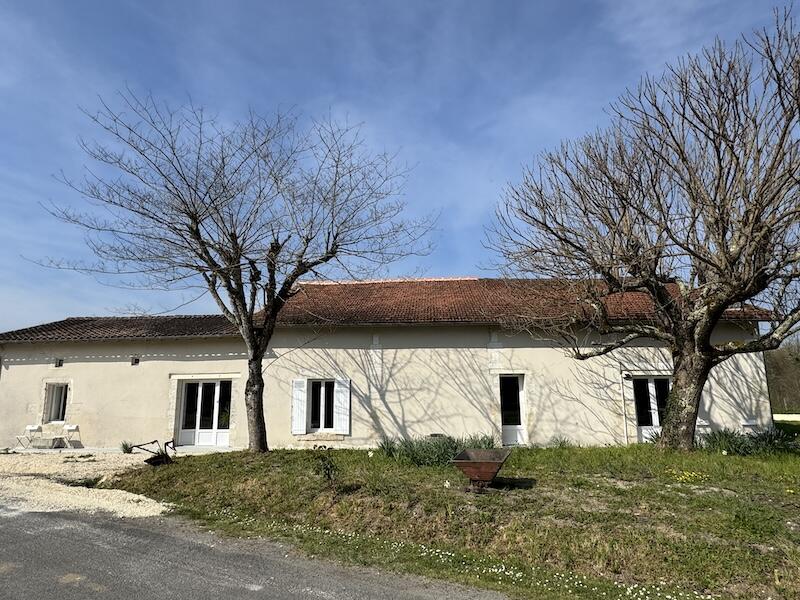 Main image of property: Chalais, Charente, Poitou-Charentes