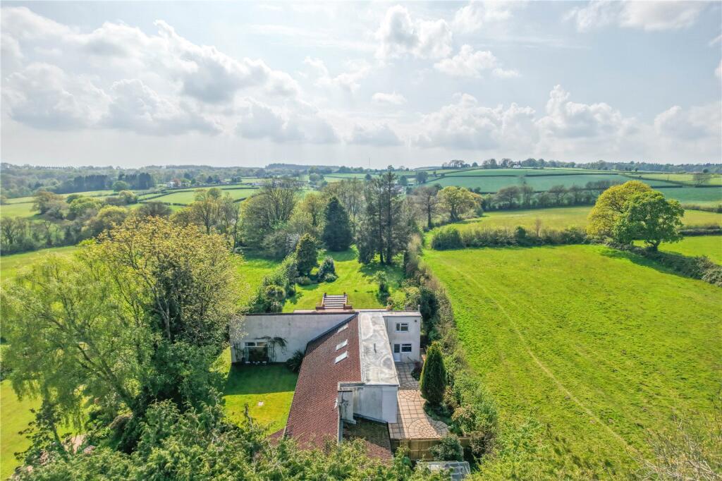 Pendoylan, Cowbridge, Vale of Glamorgan, CF71 photo 2