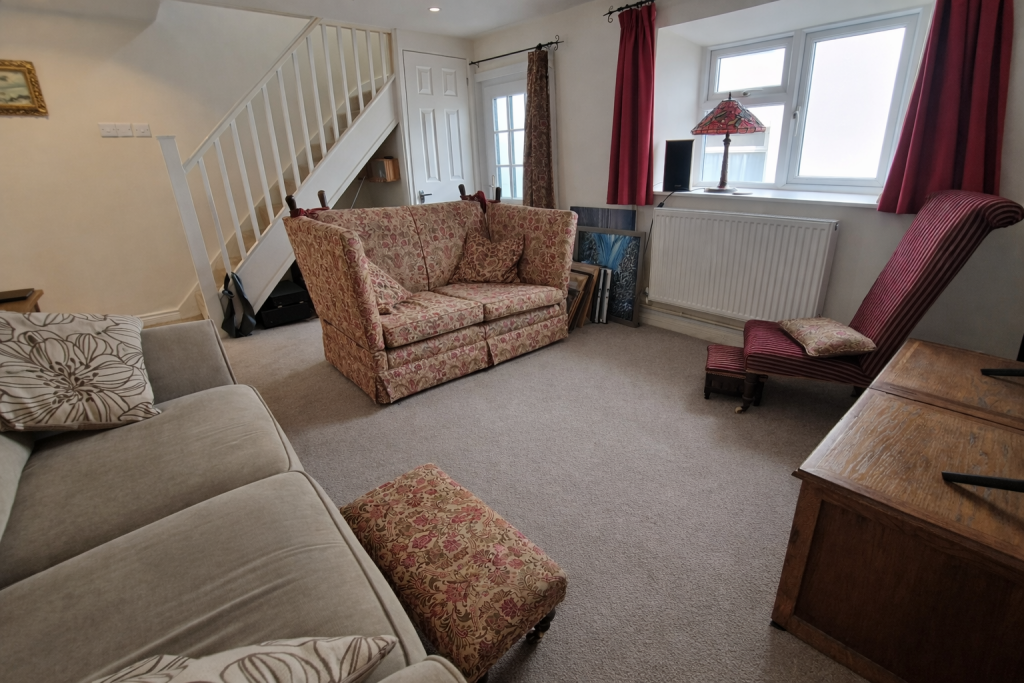 8 Cockwood, Exeter photo 3