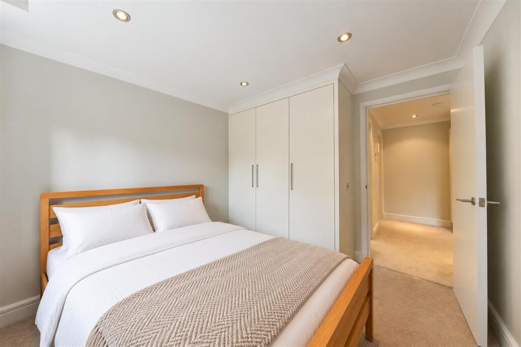 Apartment in London - More