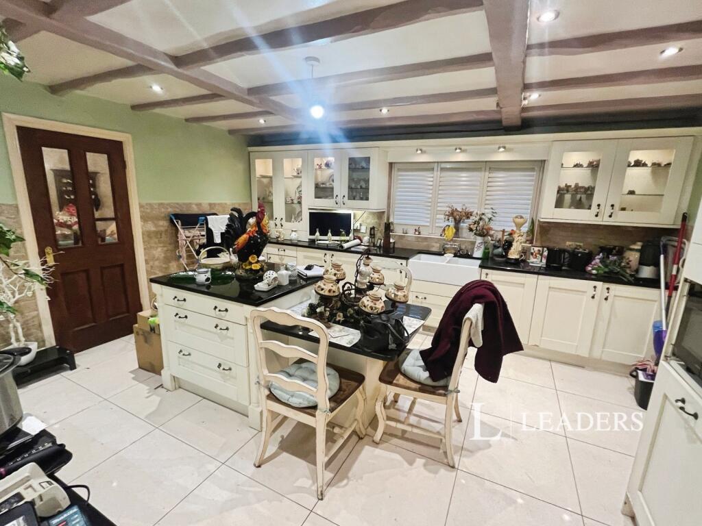 Sapphire Drive, Kirkby-in-Ashfield, Nottingham photo 2