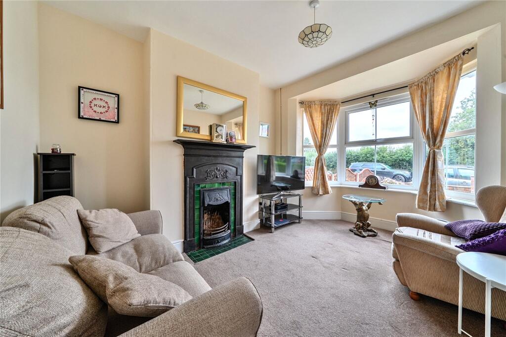 Woodhill Road, Highley, Bridgnorth, Shropshire photo 2