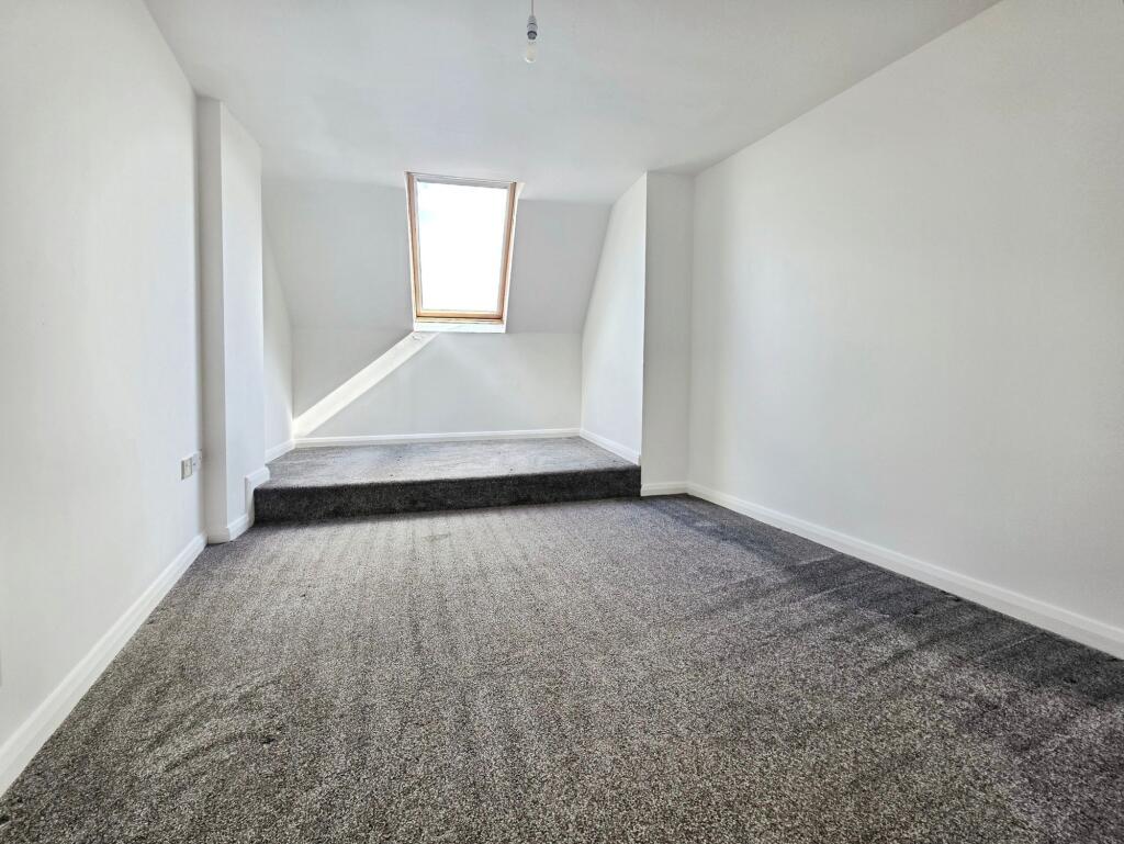 Apartment in Blackburn - View 5