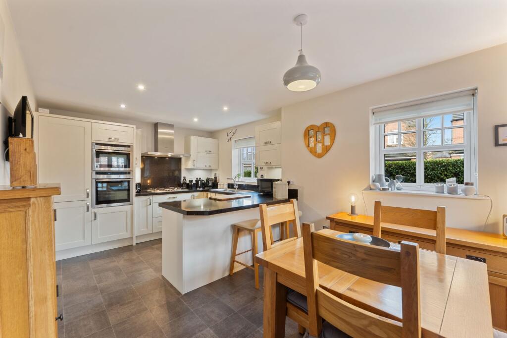 Starkey Close, Northwich, CW8 photo 3