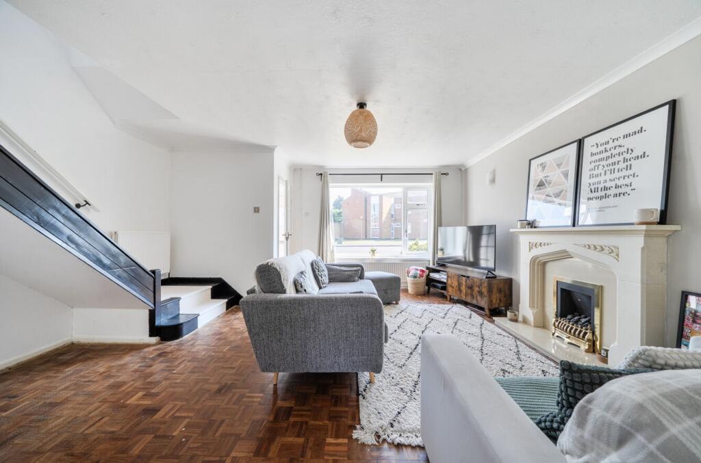 Garth Crescent, Binley - 3 Bed Family Home - View Today! - View 6