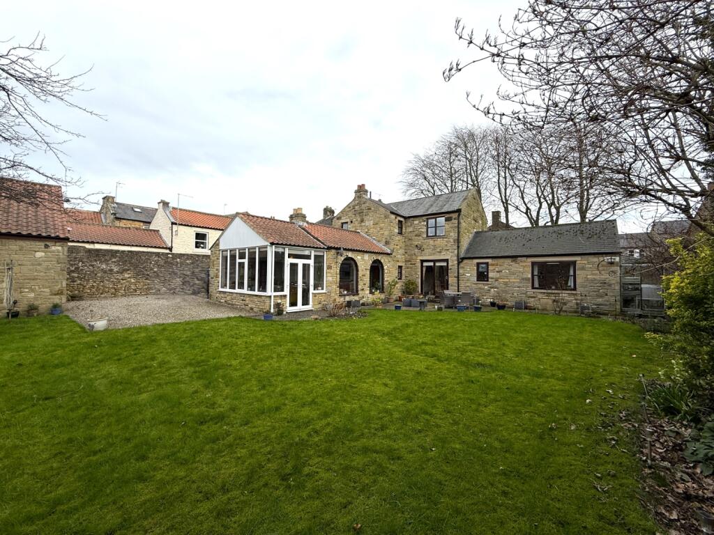 Queen Street, Barnard Castle, County Durham, DL12 photo 2