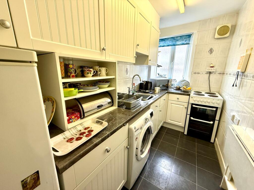 Additional image 4 of Bradford Road, Shipley, BD18