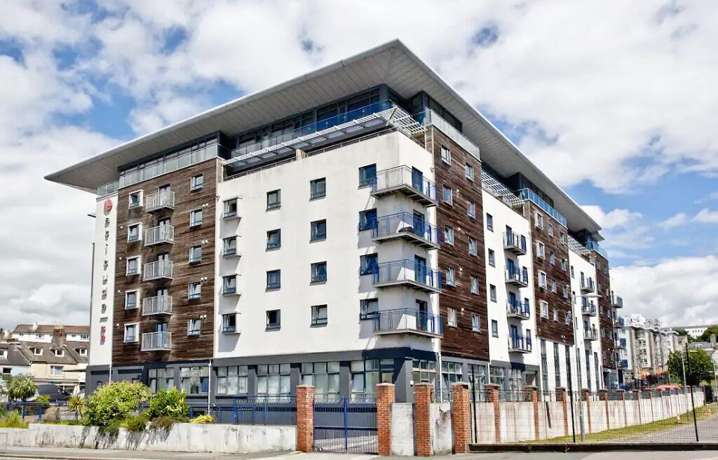 Main image of property: Latitude 52