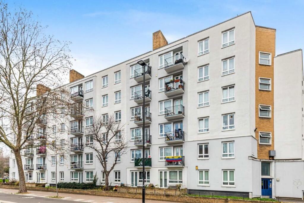 Main image of property: Jamaica Road, London