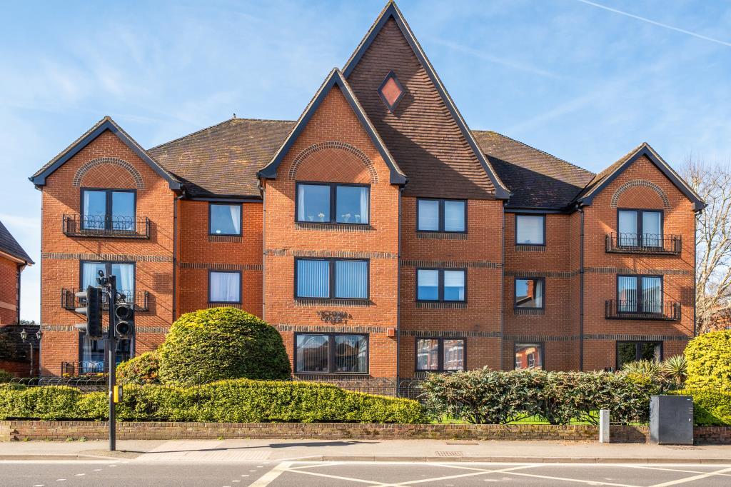Main image of property: Victoria Court, Henley-On-Thames, RG9