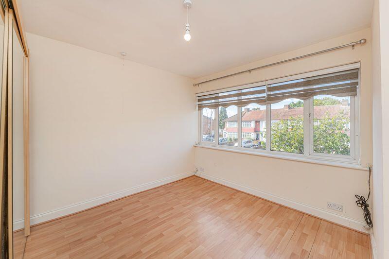 House in Waltham Cross - View 4