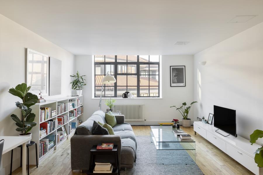 Main image of property: New Globe Walk, SE1