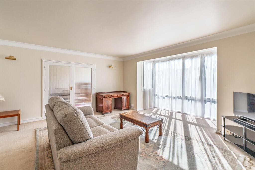 Apartment in Newcastle upon Tyne, Tyne and Wear - View 2