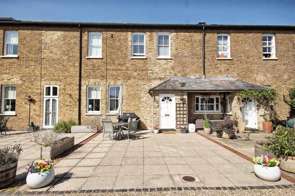 Main image of property: COURTYARD MEWS - CHAPMORE END
