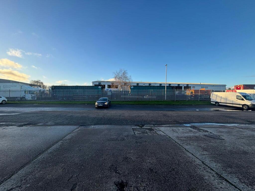 PHOTO-2026-02-06-14-12-49 10.jpg