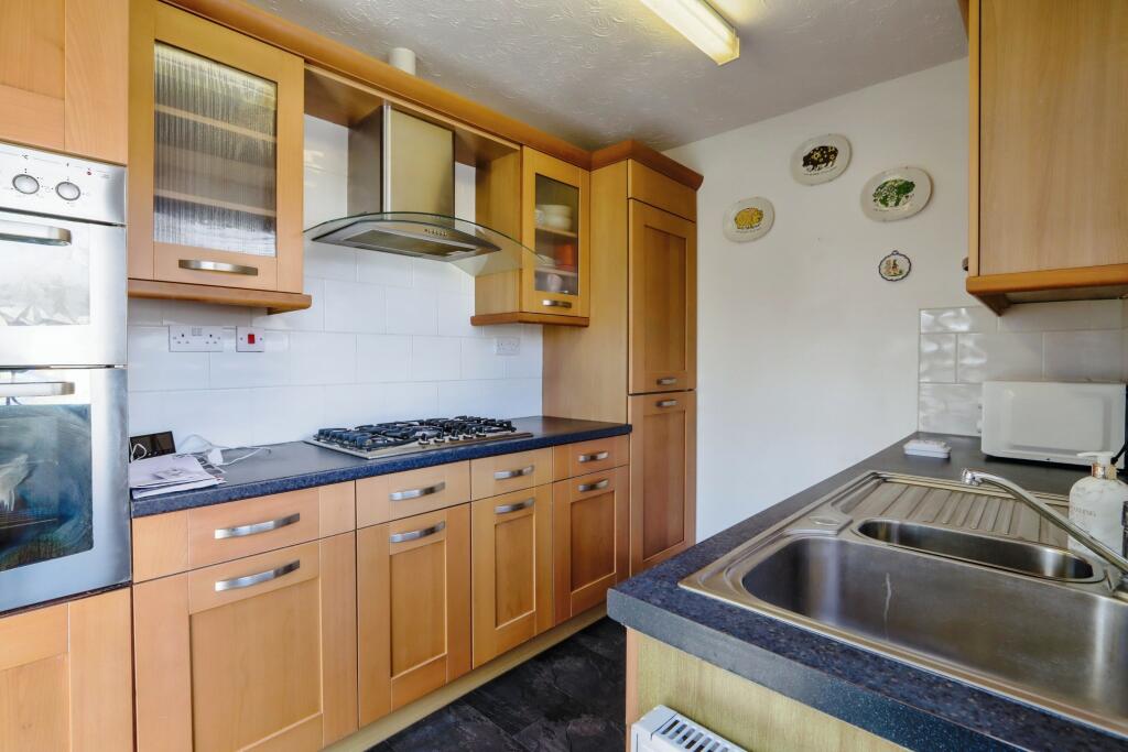 Lime Tree Grove, Selby, YO8 photo 2