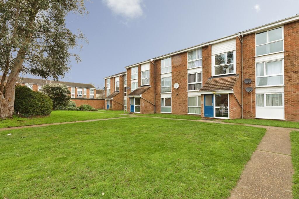 Main image of property: Dellow Close, Ilford, IG2
