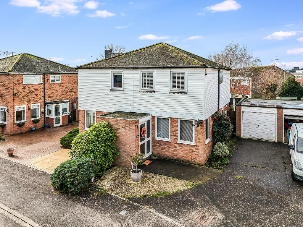 Main image of property: Turkey Oaks, Chelmsford