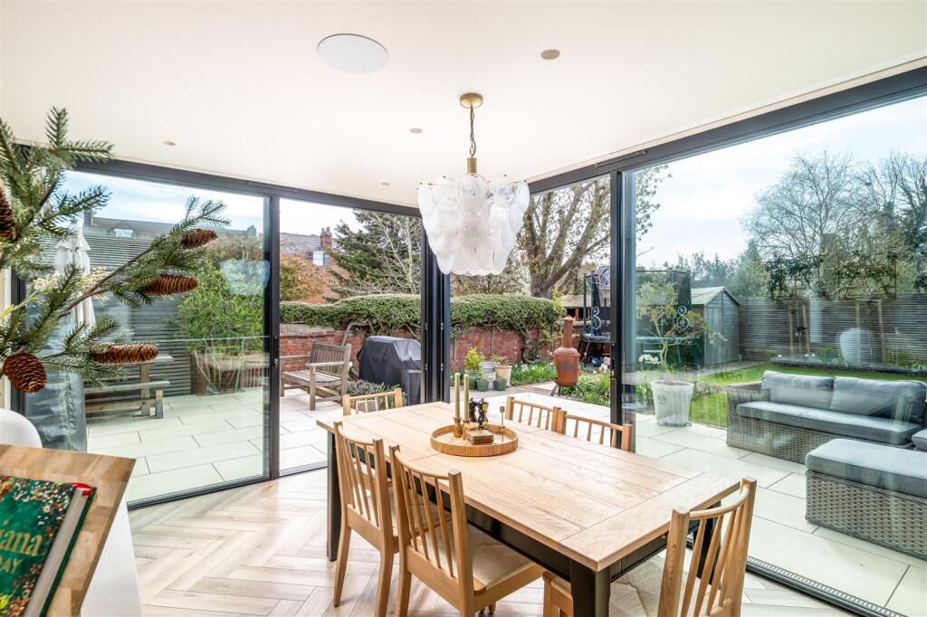 House in Bedford, De Parys - View 3