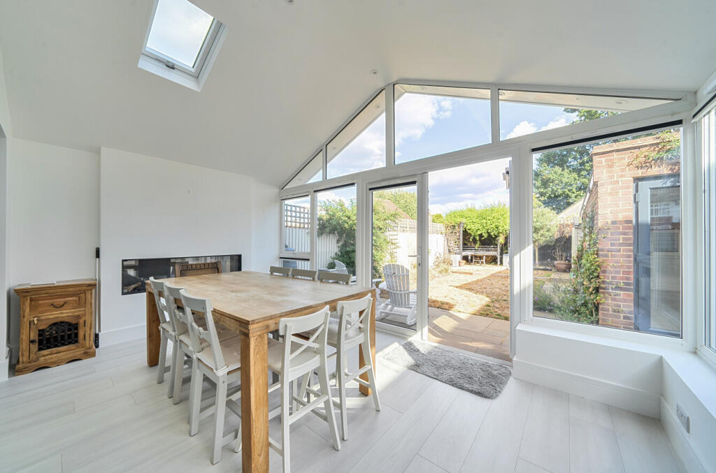 House in Elmbridge, Hersham - View 5