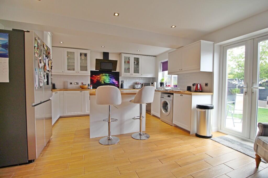 Burchnall Close, Deeping St James, PE6 photo 2