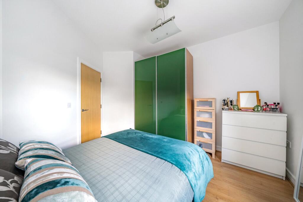 Apartment in London - View 5