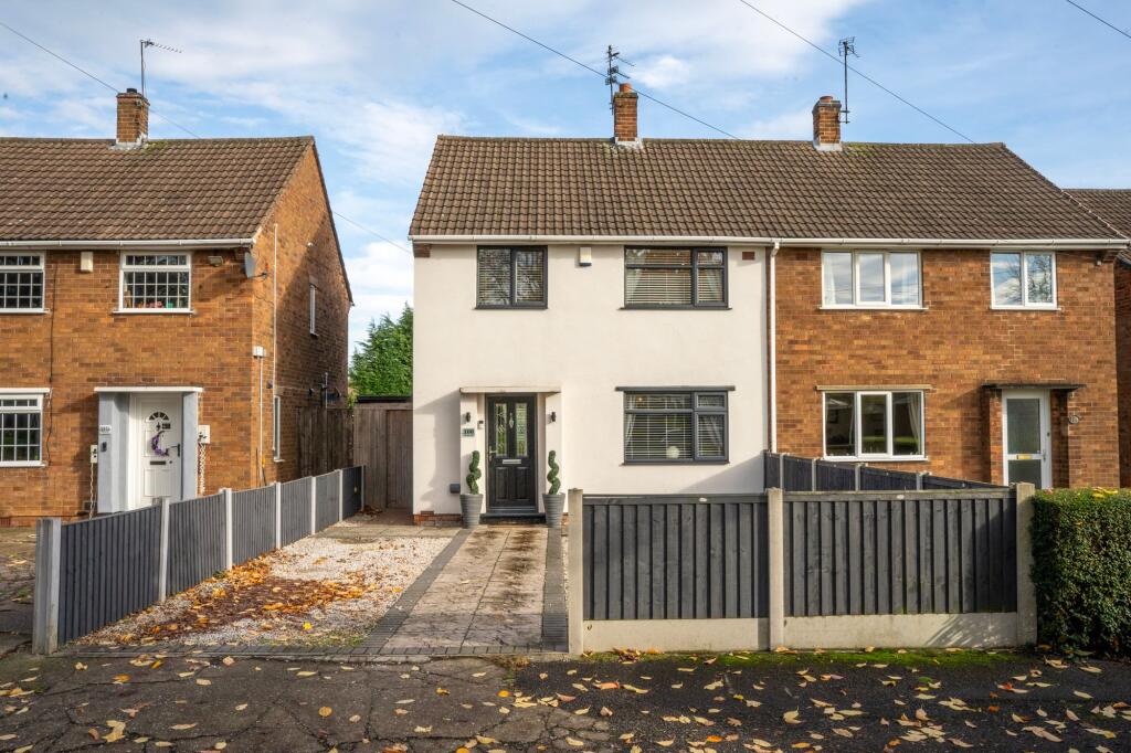 3-bed semi-detached on Petersham Road, Long Eaton, NG10, £250,000