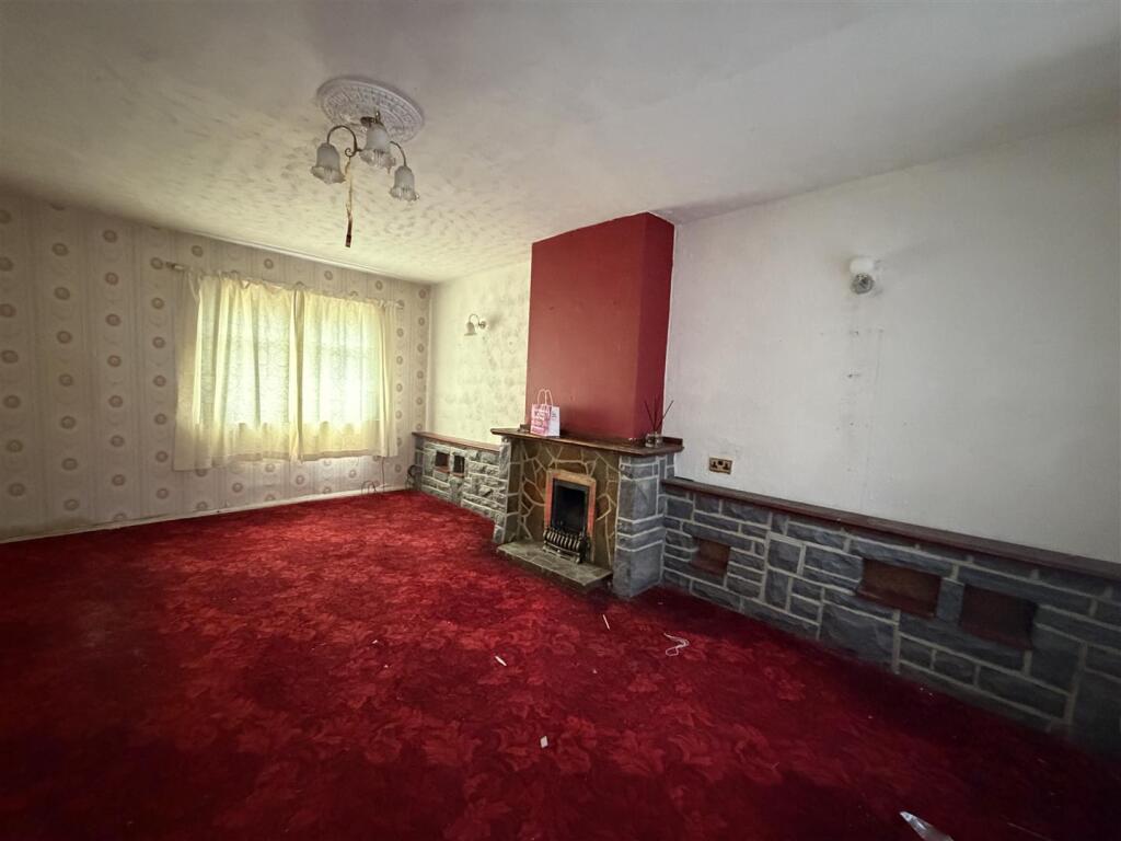 House in Bradford - View 3