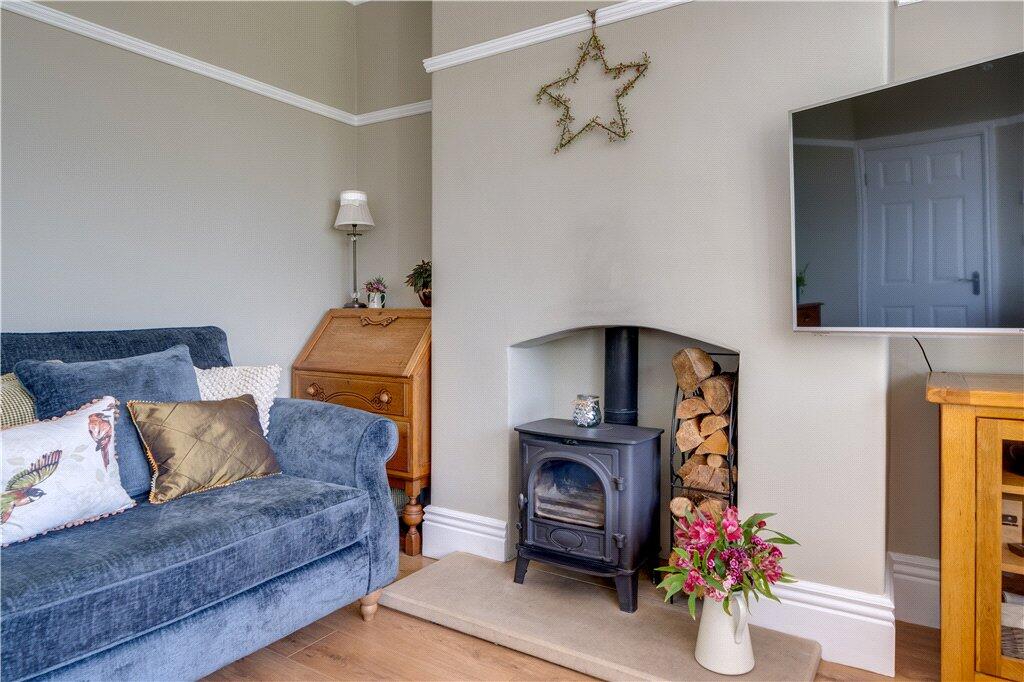 House in Bradford, Baildon - View 6