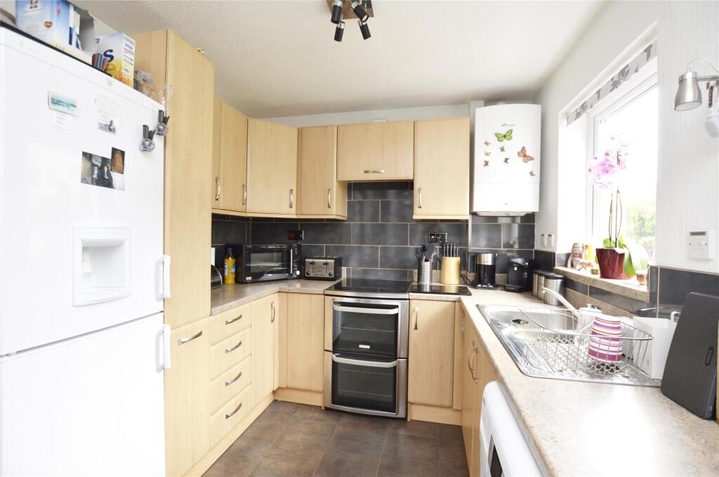 House in Somerset, Waterside, Westfield - View 2